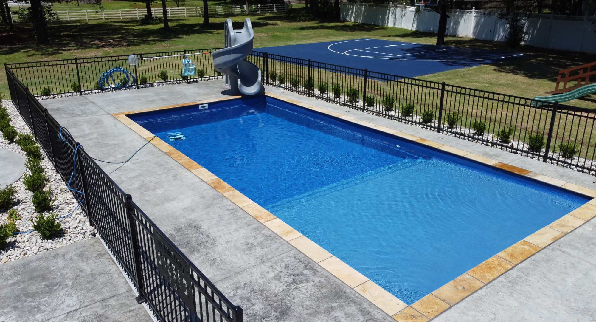 Lonestar Fiberglass Swimming Pools Lockhart Texas for a private backyard oasis and staycation without the hassle of packing to leave