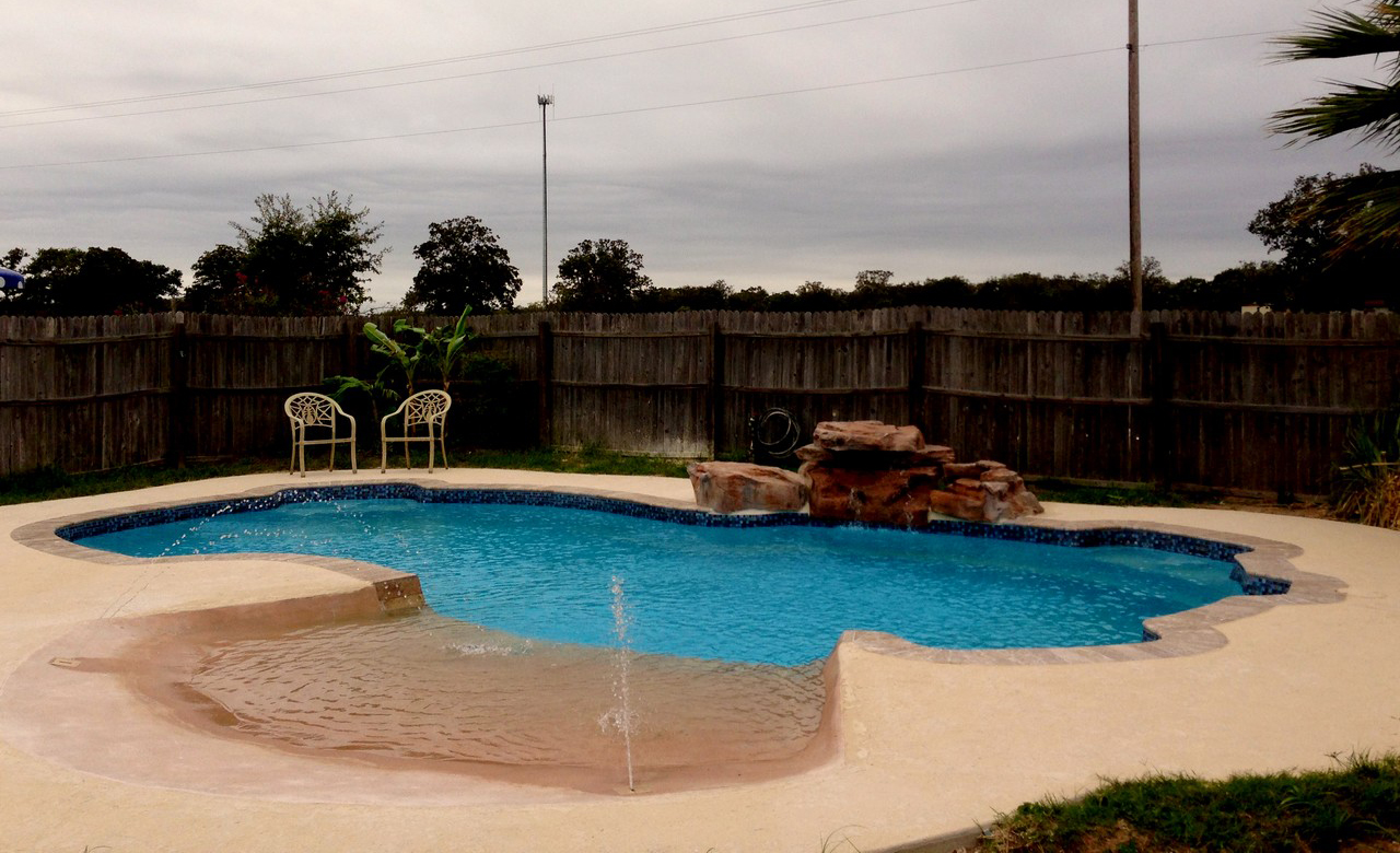 Lonestar Fiberglass Pools Wimberley Texas private backyard oasis and your dreams are fulfilled to have a staycation vacation non-Airbnb location