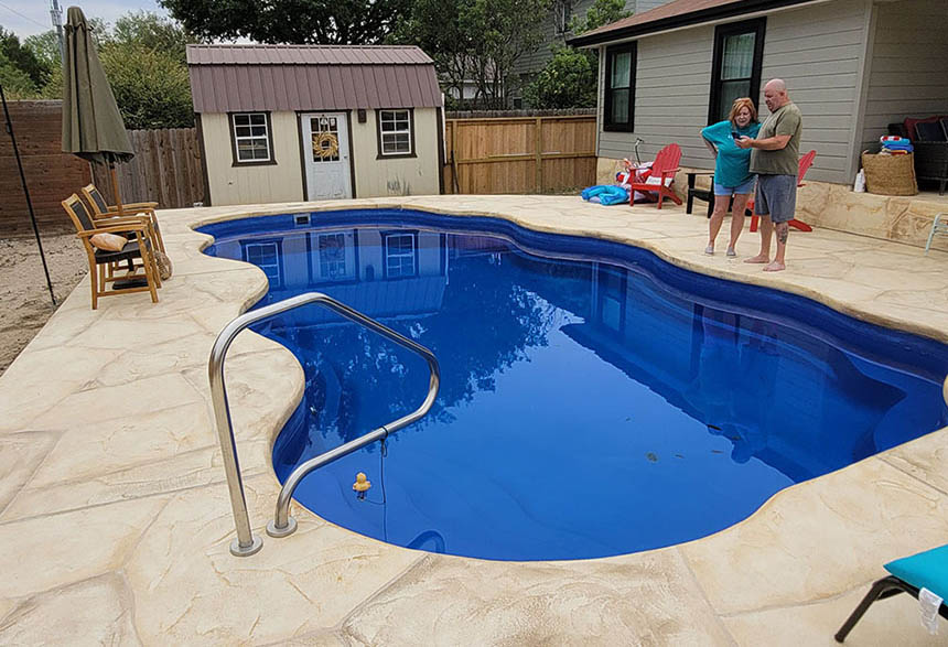 Lonestar Fiberglass Swimming Pools Schertz Texas. Manufacturing Pool for a private backyard oasis and staycation without the hassle.
