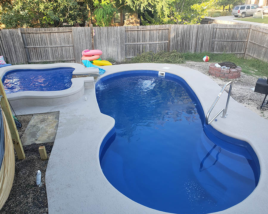 Fiberglass Pools Tanning Ledge Nicholson Mississippi Pascagoula Style Pool which puts a five star private resort right at your finger tips