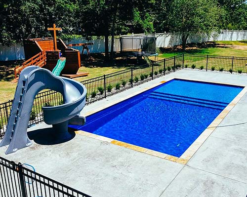 Alamo Heights Gary Fiberglass Swimming Pool Contractor Texas Castle Hills gunite pool professional for a personal water resort outside