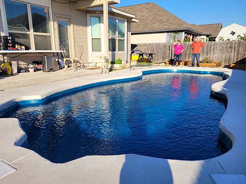 Gary Fiberglass Pool Contractor Elmendorf Texas Universal City inground swimming pools builder style for a private paradise oasis